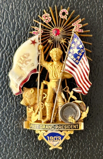 Native Sons of the Golden West gold presentation piece, Presented to San Francisco District Attorney Lewis F. Byington 1903.