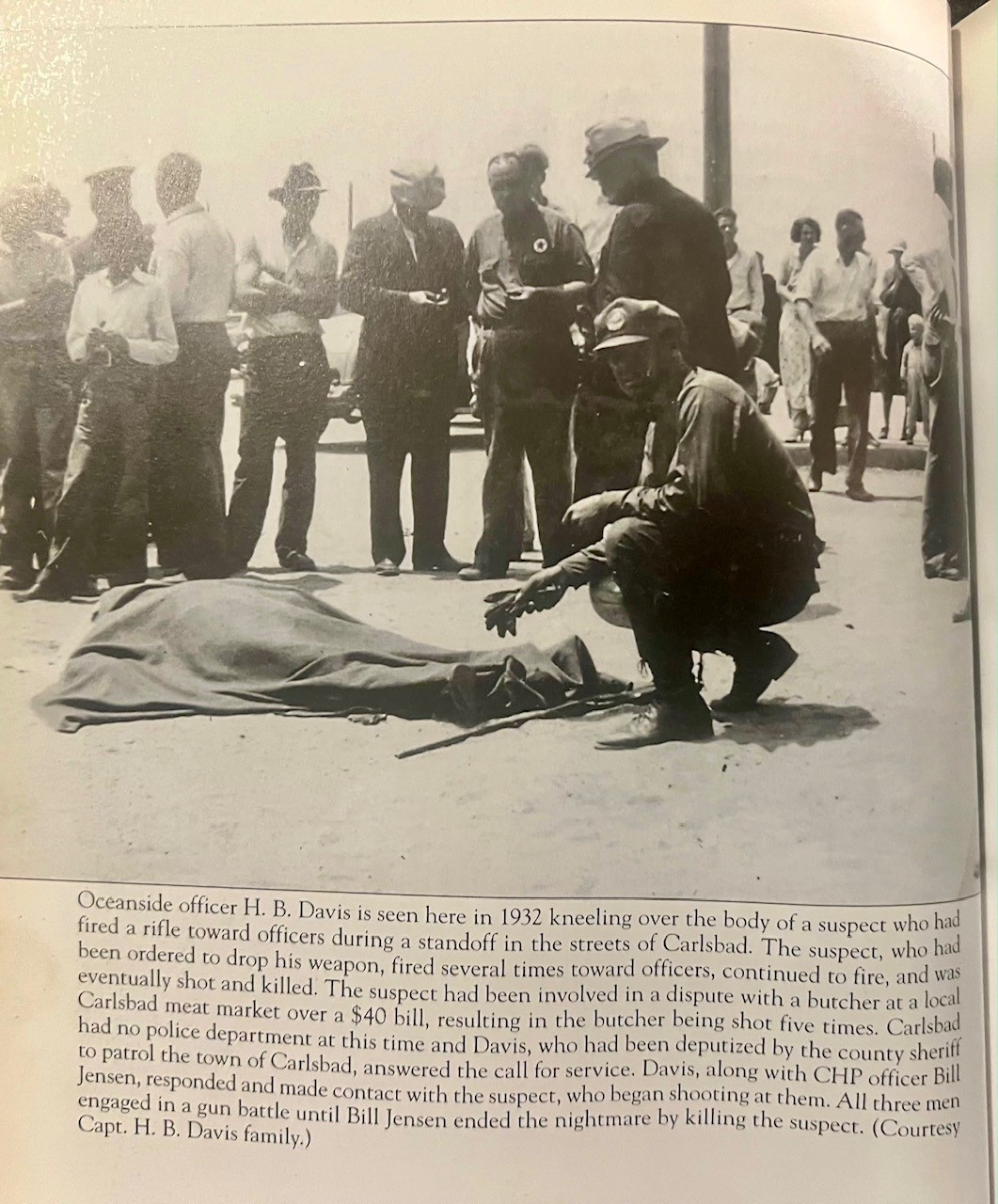 Davis with dead suspect Davis with dead suspect