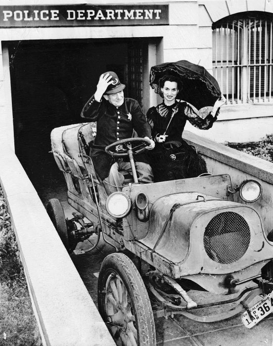 sgt Lloyd Buffington Bernice King driving 1905 chase in 1949-700